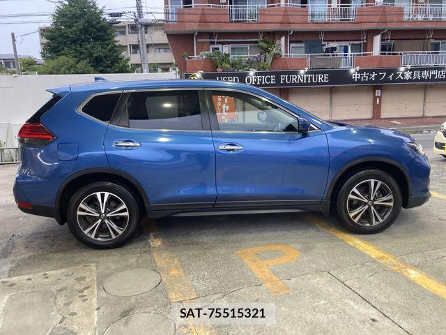 Nissan X-TRAIL 2018-03 8039366-5