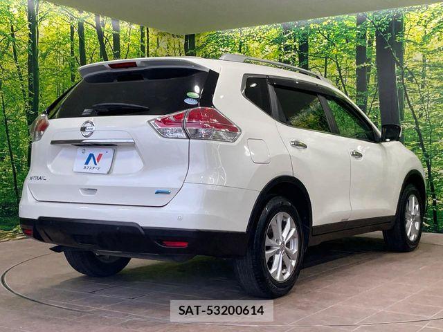 Nissan X-TRAIL 2016-04 8039367-16