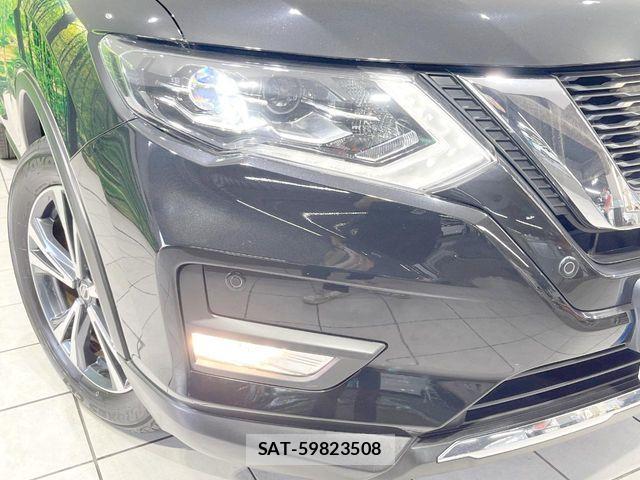 Nissan X-TRAIL 2017-11 8102890-11