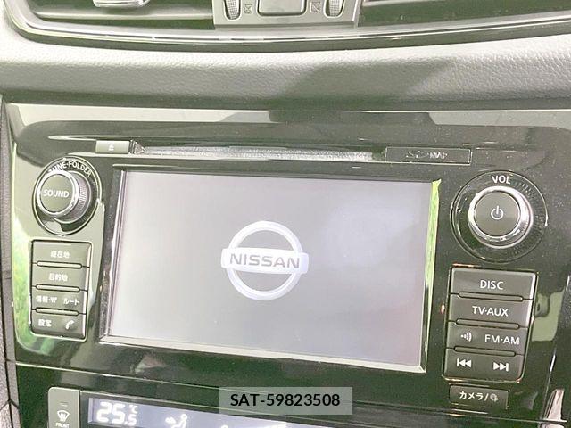 Nissan X-TRAIL 2017-11 8102890-2