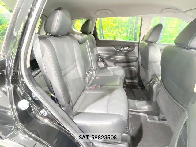 Nissan X-TRAIL 2017-11 8102890-8