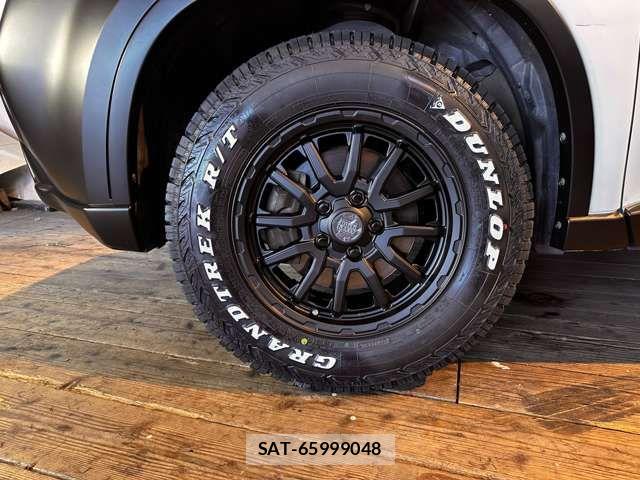Nissan X-TRAIL 2013-06 8102892-3