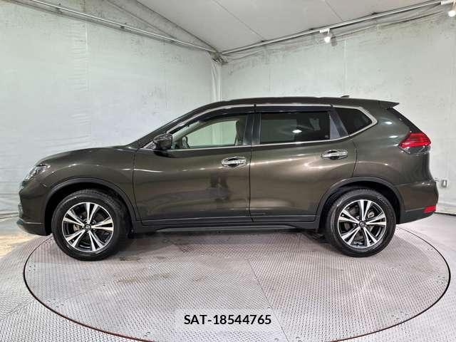 Nissan X-TRAIL 2017-07 8133140-7