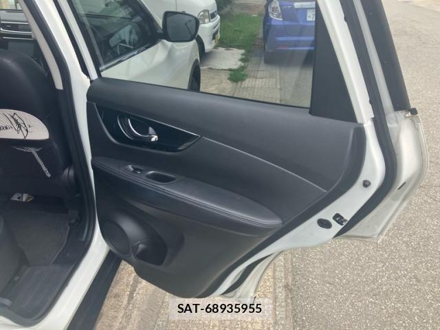 Nissan X-TRAIL 2015-06 8133141-11