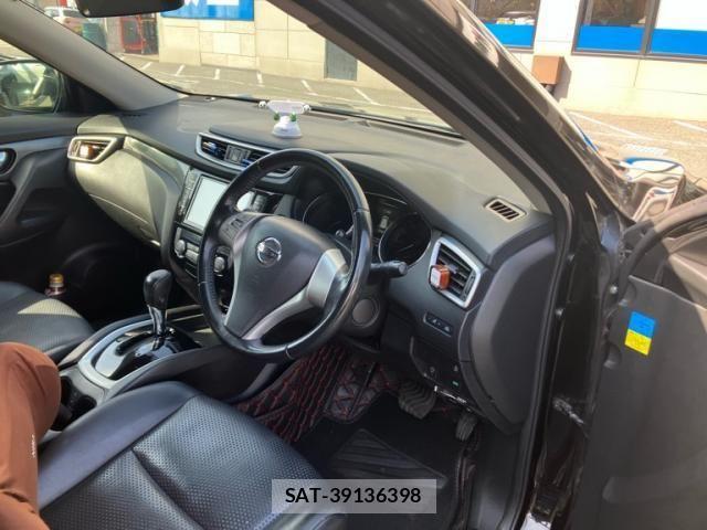 Nissan X-TRAIL 2015-06 8147052-13