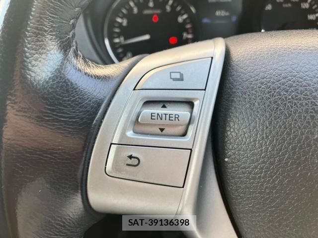Nissan X-TRAIL 2015-06 8147052-25