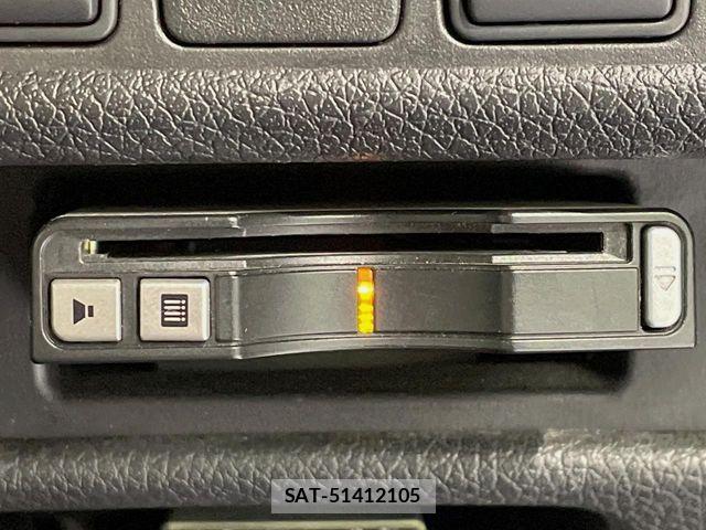 Nissan X-TRAIL 2015-09 8147049-6