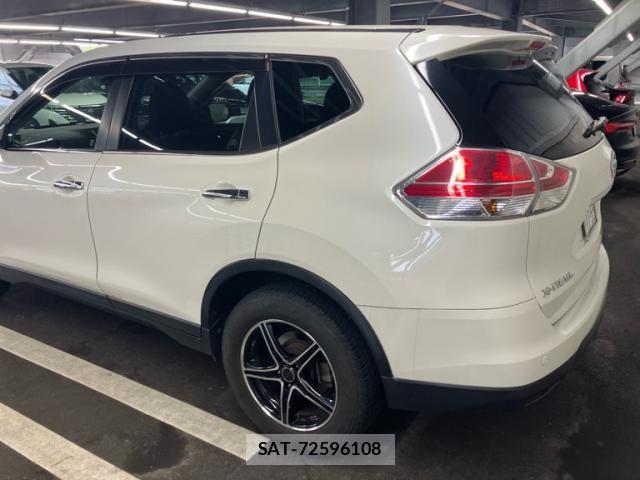Nissan X-TRAIL 2015-03 8159577-2