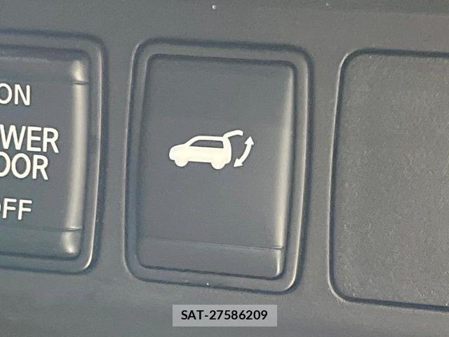 Nissan X-TRAIL 2020-02 8211139-5