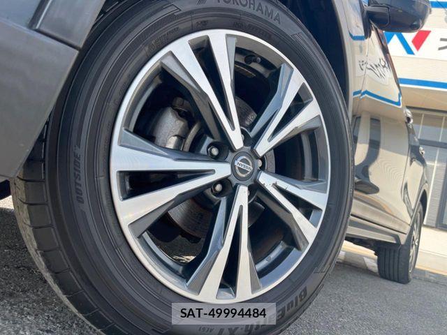 Nissan X-TRAIL 2018-06 8211138-13