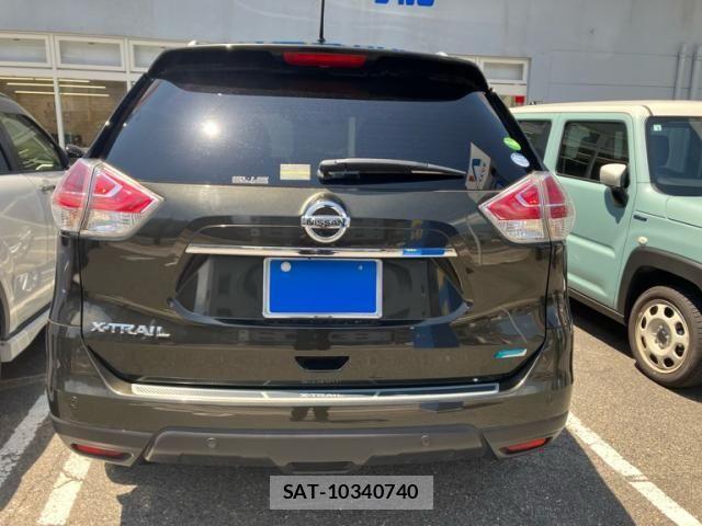 Nissan X-TRAIL 2015-12 8232514-3