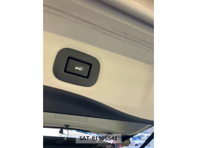 Nissan X-TRAIL 2016-12 8232517-10