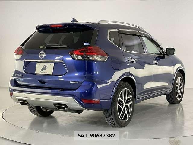 Nissan X-TRAIL 2021-07 8247241-5