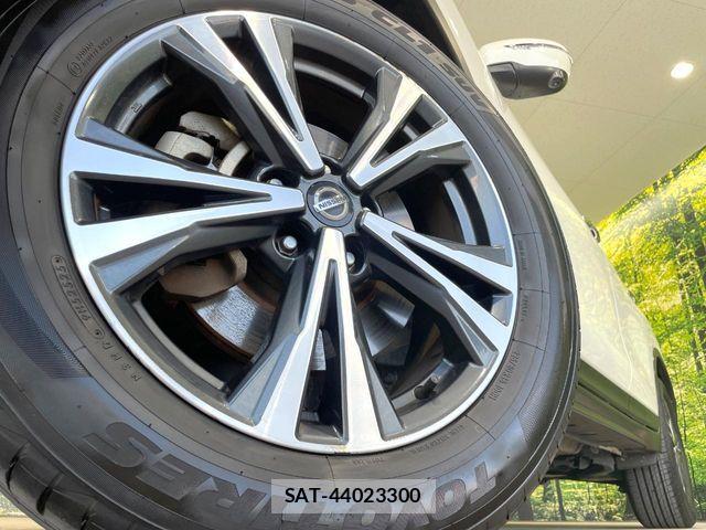 Nissan X-TRAIL 2019-09 8247242-13