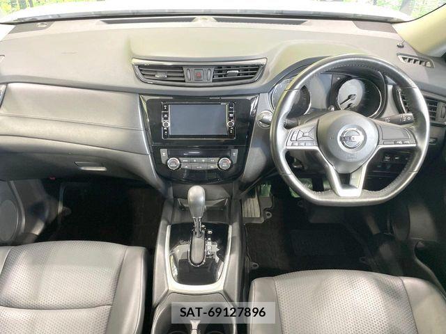 Nissan X-TRAIL 2017-11 8247243-1