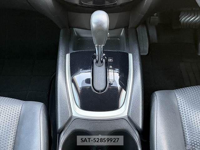 Nissan X-TRAIL 2014-02 8318265-23