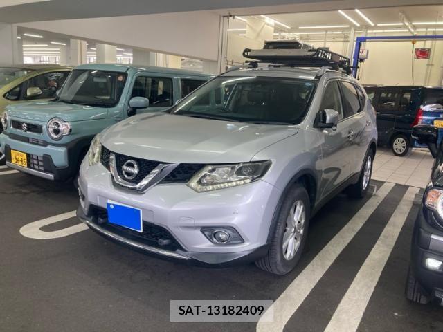Nissan X-TRAIL 2017-02 8318267-0