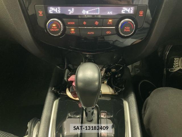 Nissan X-TRAIL 2017-02 8318267-19