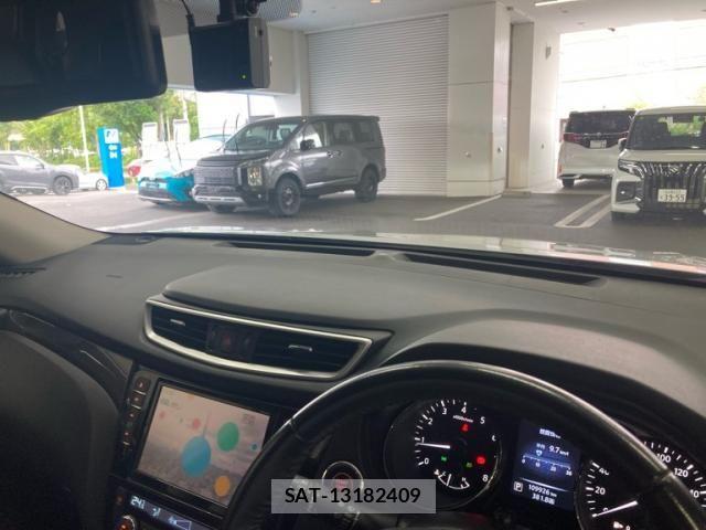 Nissan X-TRAIL 2017-02 8318267-21