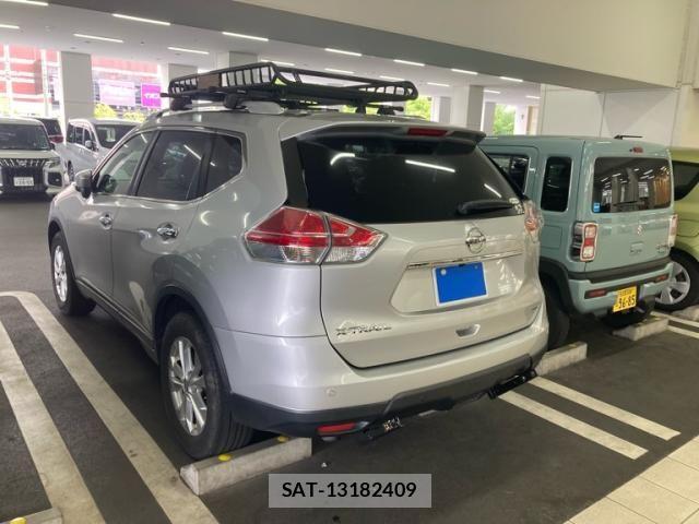 Nissan X-TRAIL 2017-02 8318267-5