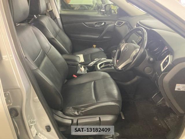 Nissan X-TRAIL 2017-02 8318267-8