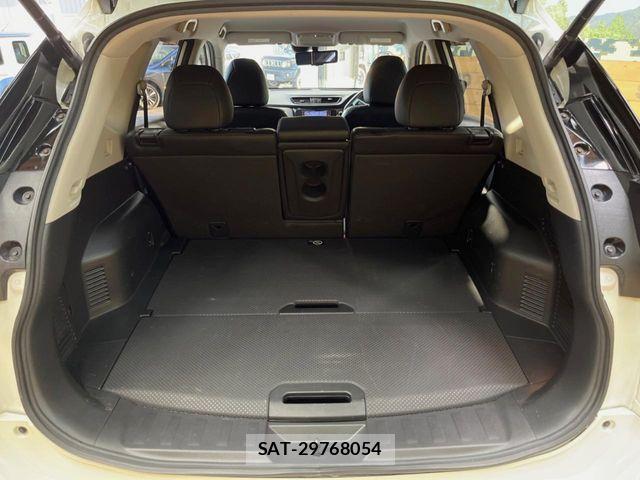 Nissan X-TRAIL 2018-03 8338613-9
