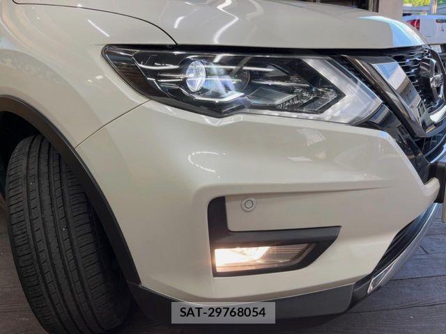 Nissan X-TRAIL 2018-03 8338613-11