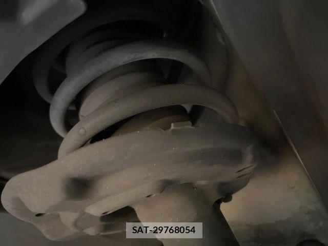 Nissan X-TRAIL 2018-03 8338613-19