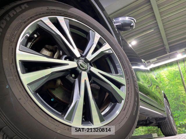 Nissan X-TRAIL 2019-07 8338609-12