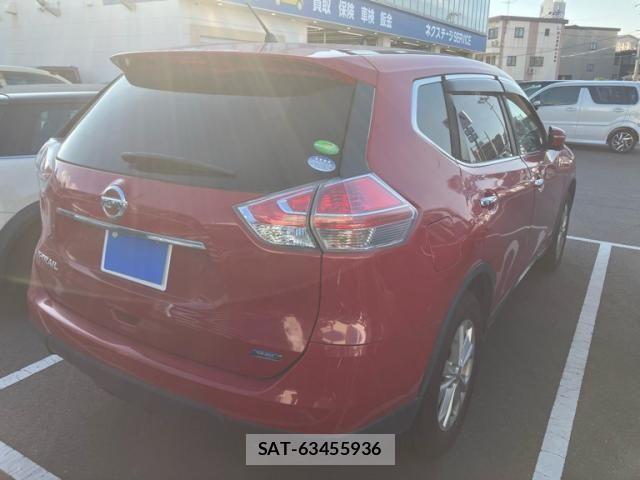 Nissan X-TRAIL 2015-08 8338614-2