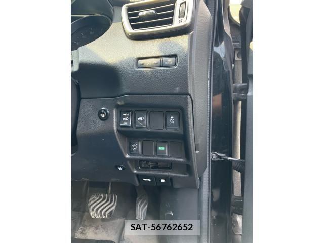 Nissan X-TRAIL 2014-06 8338616-24