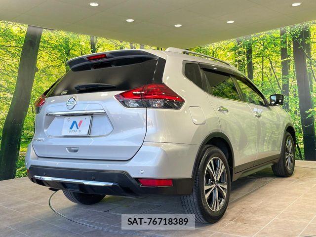 Nissan X-TRAIL 2019-05 8338611-16