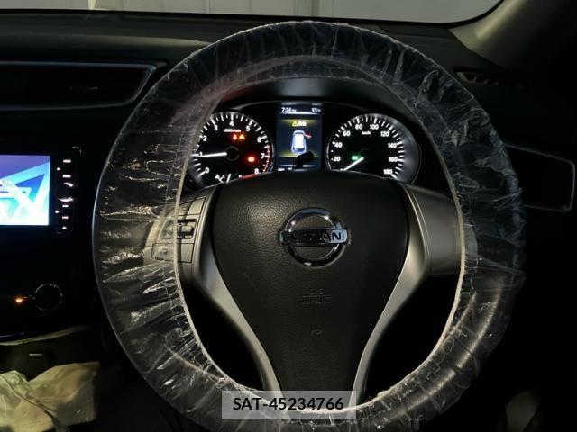 Nissan X-TRAIL 2014-10 8355935-15