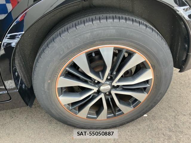 Nissan X-TRAIL 2016-04 8369928-9