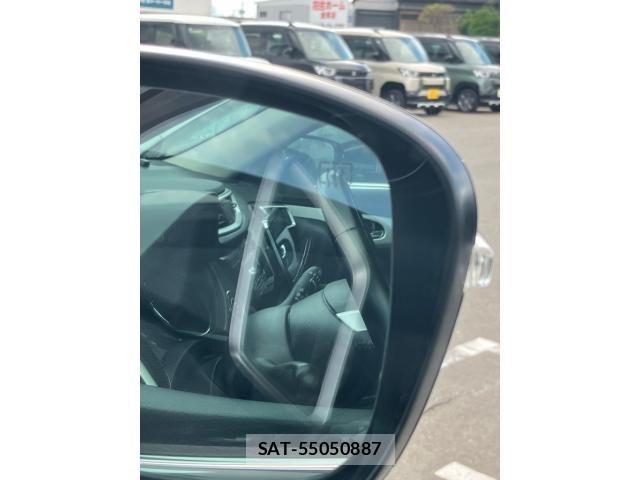 Nissan X-TRAIL 2016-04 8369928-26