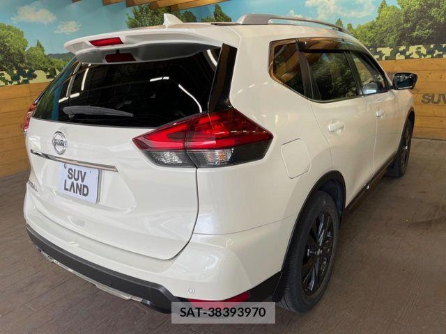 Nissan X-TRAIL 2021-09 8369918-16