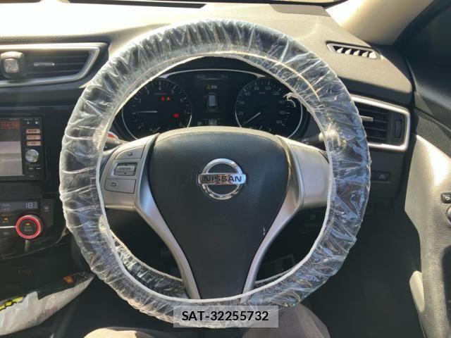 Nissan X-TRAIL 2014-03 8369930-1