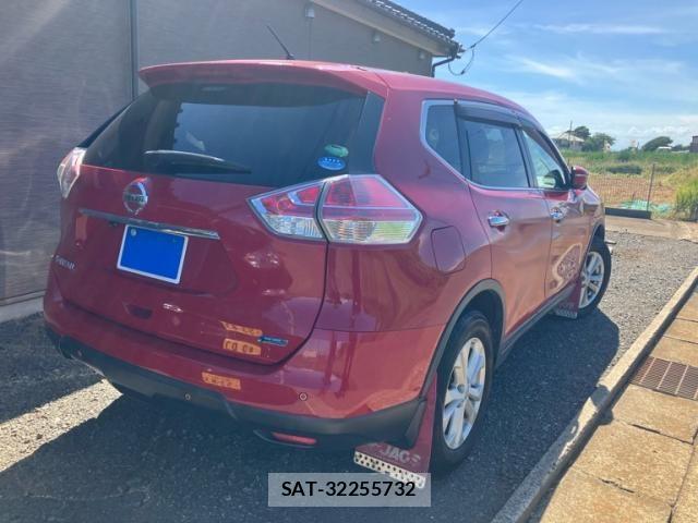 Nissan X-TRAIL 2014-03 8369930-6