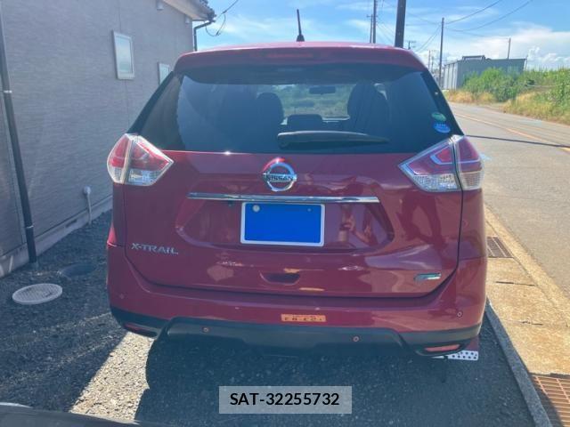 Nissan X-TRAIL 2014-03 8369930-7