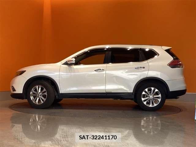 Nissan X-TRAIL 2016-09 8369926-9