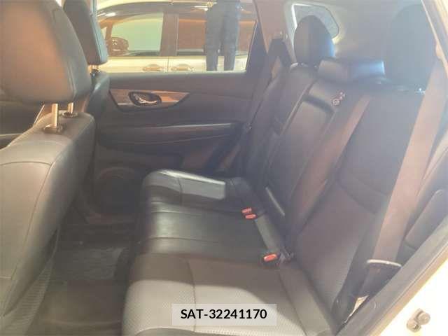 Nissan X-TRAIL 2016-09 8369926-15