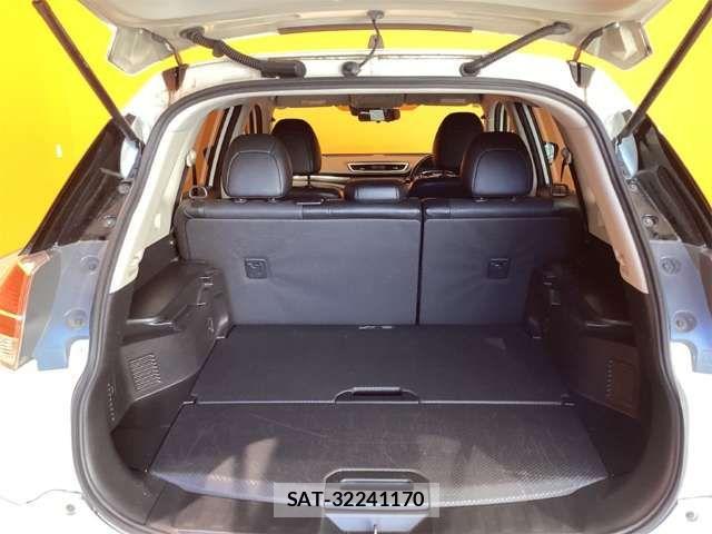 Nissan X-TRAIL 2016-09 8369926-19