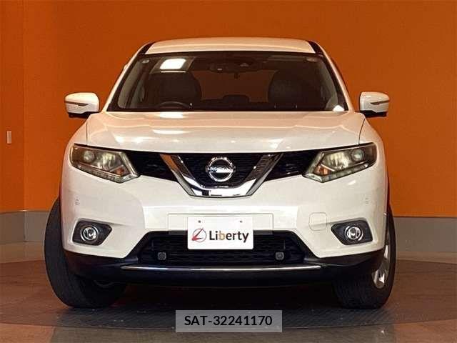 Nissan X-TRAIL 2016-09 8369926-7