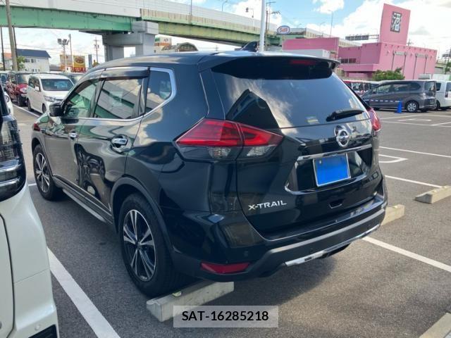 Nissan X-TRAIL 2019-09 8369923-3