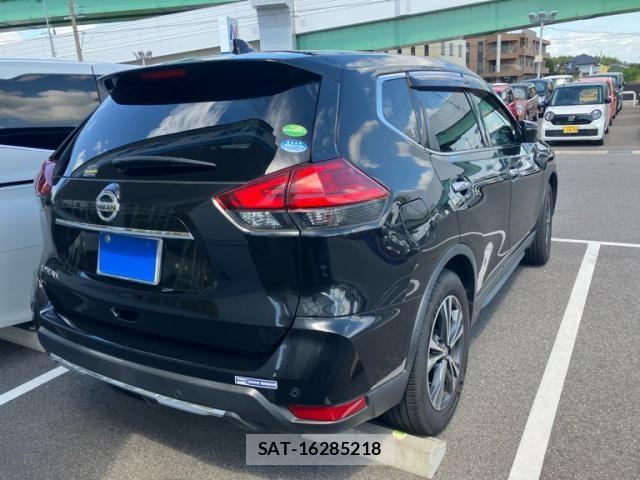 Nissan X-TRAIL 2019-09 8369923-4