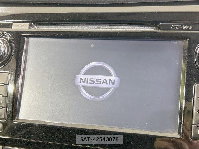 Nissan X-TRAIL 2014-09 8369927-3
