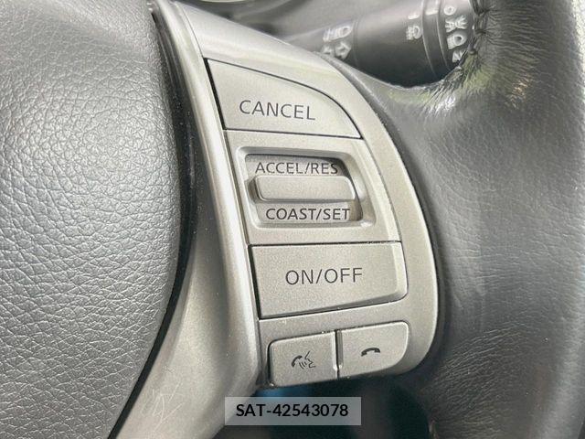 Nissan X-TRAIL 2014-09 8369927-5