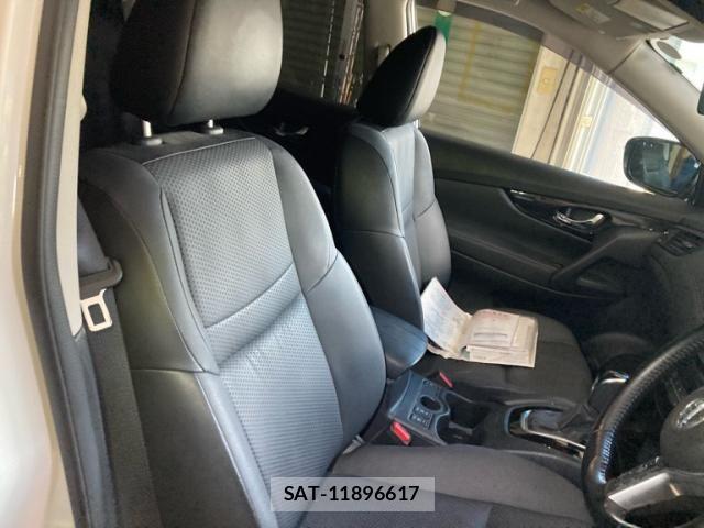 Nissan X-TRAIL 2021-09 8369920-14