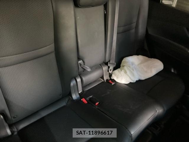 Nissan X-TRAIL 2021-09 8369920-16