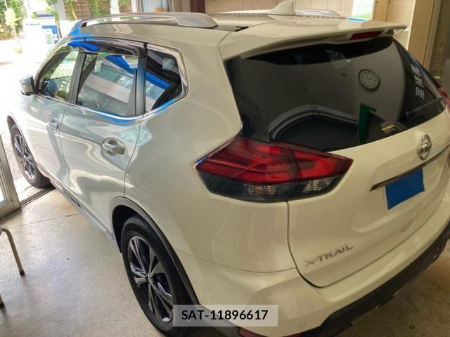 Nissan X-TRAIL 2021-09 8369920-3